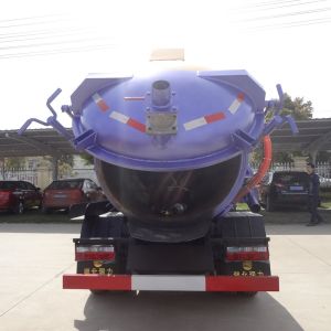 DFAC 4x2 4 Cubic Meter Sewage Sucking Truck 4 Cylinders Euro4 Emission Standard