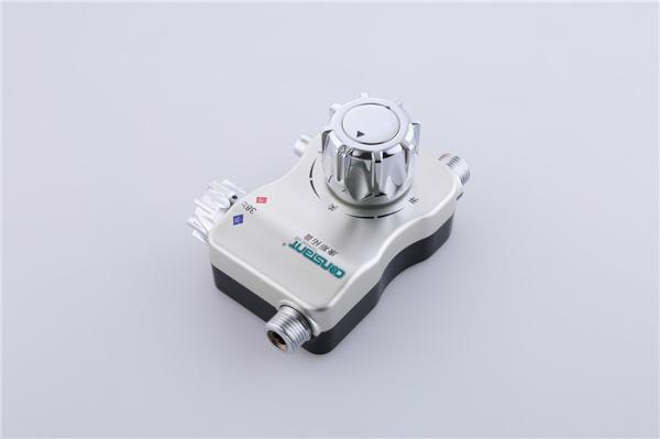Cheap ABS Solar Water Heater Valves , Square Temperature Control Mixing Valve for sale
