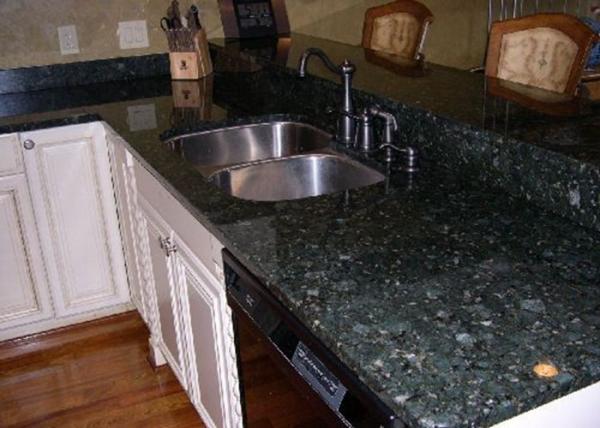 Cheap Custom Kitchen Granite Slab Countertops Butterfly Green Color Polish Finished for sale