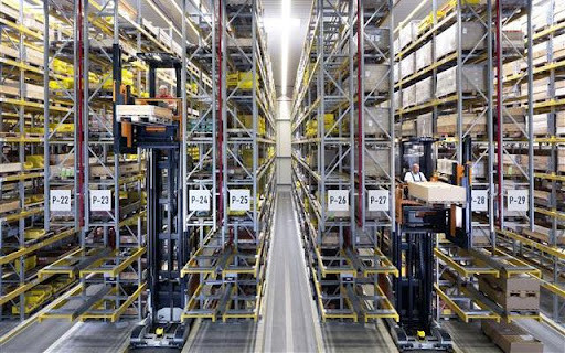 Compact Very Narrow Aisle Industrial Racking For Warehouse Storage