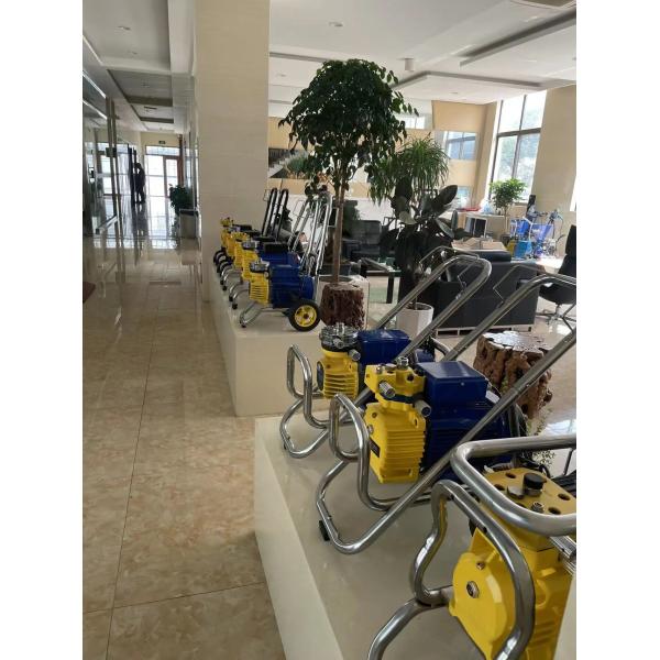 Max. vertical conveying distance 10M High Work Efficiency Airless Paint Machine for Painting