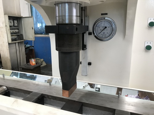 Automatic Press Machine 3000mm Length Ball Screw Linear Way Straightening Machine 100T