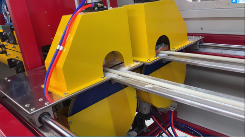 39 Rpm Electric Pipe Extruding Machine For PVC Conduit Pipe Production