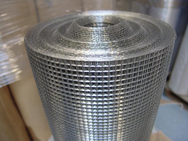 Cheap Pvc Coated Welded Wire Mesh Panels 1/4" X 1/4" For Runway Enclosures / Egg Baskets for sale
