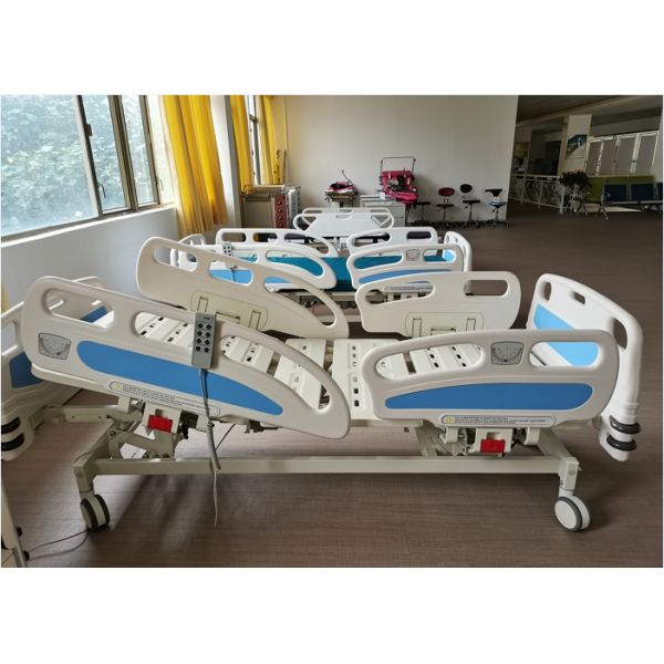 Multifunctional Electric Height Adjustable Bed Hospital ICU Bed With IV Pole
