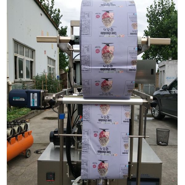 220V Triangle Seal Tea Pouch Packing Machine Used To Tea / Herbs / Coffee