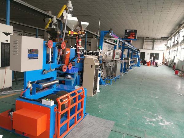 Cheap Fast Electric Wire Making Machine / Sky Blue Cable Extrusion Machine for sale