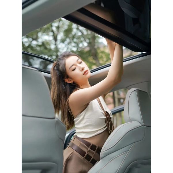 2023 2024 RWD 7 Seats Ev Car Au-di Q5 E-tron 83.4kWh Battery NEDC Range 560km Electric Automotive Cars Curb Weight 2325KG