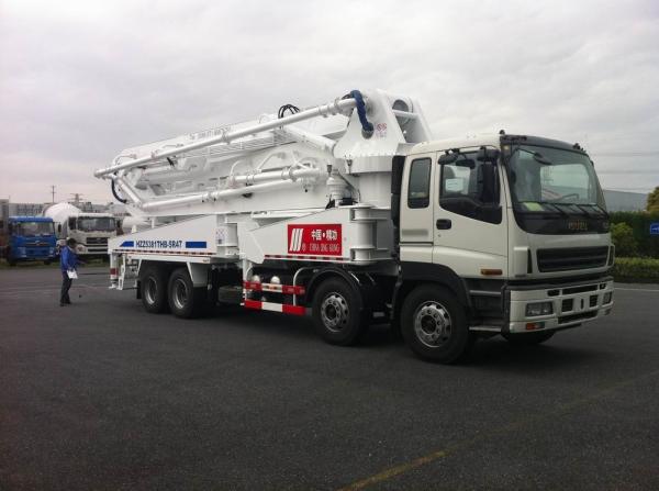 Cheap 8x4 SSAB Steel ISUZU 47m Truck Mounted Concrete Pump / Delivery Equipment 390HP for sale