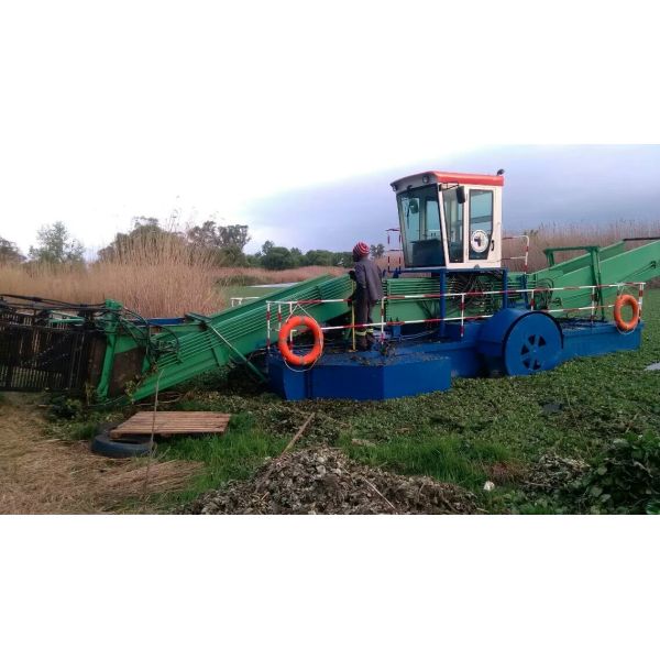 Agricultural Large Water Hyacinth Harvesting Machine 2500mm