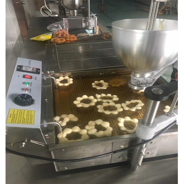 3 Mold Cake Donut Depositor Automatic Donut Making Machine