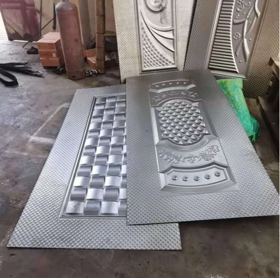 Column Door Plate Embossing Machine High Compactness Of Pressed Three Beam Eight