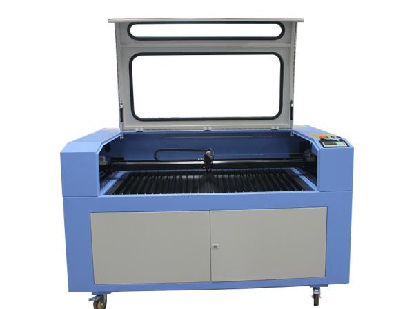 Cheap Compact Laser Cutting And Engraving Machine For Color Plates / Organic Glass for sale