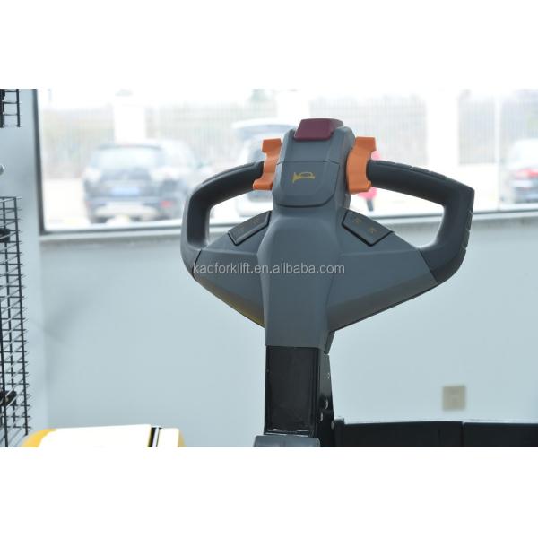 1500kg-2000Kg Electric Pallet Stacker 3m Lifting Height Multi Directional Narrow Aisle