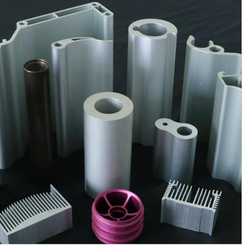 Cheap 4.0mm 6063 Aluminum Extrusion Profiles OEM Silver For Rail Transportation for sale