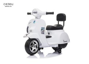 EN62115 Mini Vespa Scooter 6V 3KM/HR Mp3 Play For 5 Year Olds
