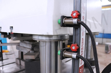 Y27-200T four column hydraulic press machine, 200 ton hydraulic press for sale