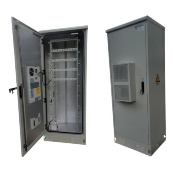 40U Outdoor Telecom Cabinet With Air Conditioner Cooling Stainless Steel Screws And Nuts For Enhanced Corrosion Resistance