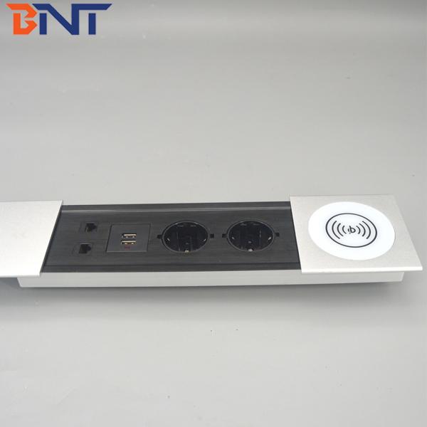2020 new model multifunctional wireless charger slide table power socket with usb port