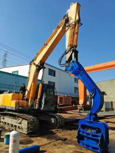 265 Kn Force High Accuracy Hydraulic Pile Driver , 32 Mpa Sheet Pile Driving Equipment