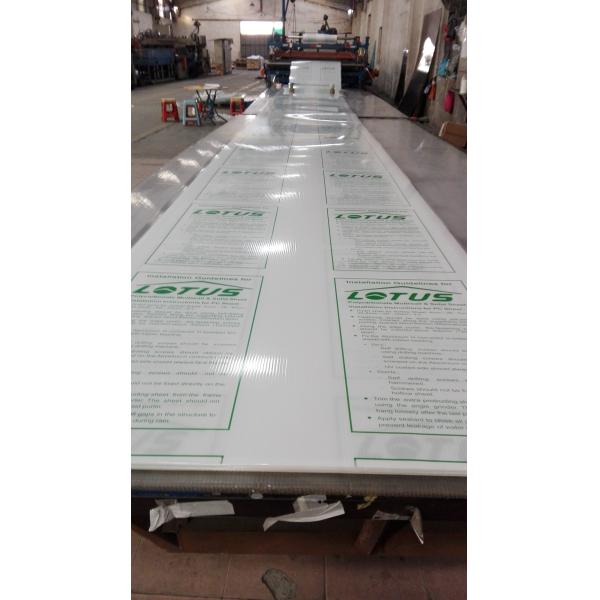 2.1m*5.8m Size 10mm Honeycomb Polycarbonate Sheet Superior Light Diffusion And Thermal Insulation For Construction
