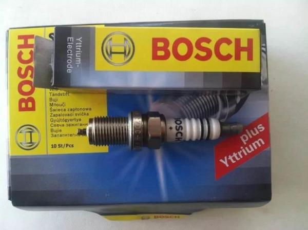 Cheap Safe Automobile Spark Plug Set , 4x 0242235912 Bosch S8-4 FR7D FR7DC 8 New Audi BMW Spark Plug for sale