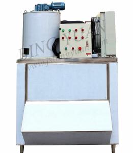 China Snow Flake Ice Maker-2000kgs 24h Output Industrial Snow Flake Ice Making Machine for sale on sale