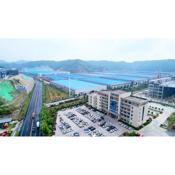 Automatic Air Conditioner Equipped Dongfeng 4X4 6X6 5T 10T 5000kg Off Road Service Truck Chassis