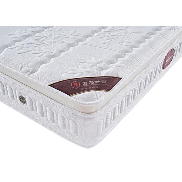 OEM Gel Infused Memory Foam Mattress , noisefree Hotel Quality King Size Mattress
