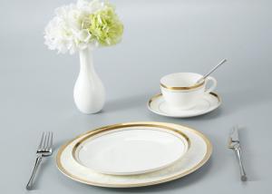 China Odorless Porcelain Bone China Dinner Set For Wedding Gift on sale