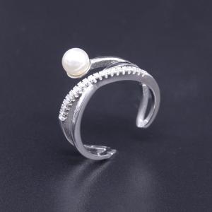 China Silver Pearl Engagement Rings Jewelry / White Gold Pearl Ring Unusual Cross Design on sale