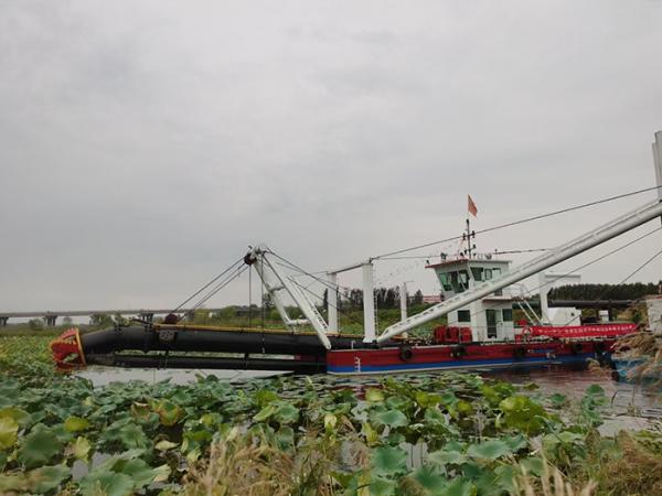 Cheap 150cbm Model Powerful Cutterhead Suction Dredge 8inch for Large Scale Dredging Projects And Tasks for sale