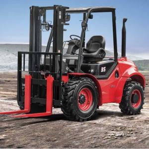 China Masted Rough Terrain Forklift , Off Road 3 Ton Red Steel 4x4 Forklift on sale