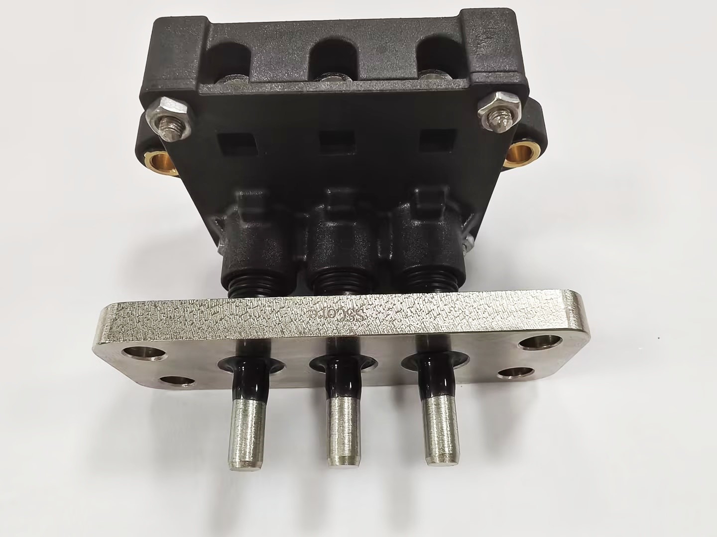 5000MΩ Insulating Property Screw Connection Terminal Plate With Electroless