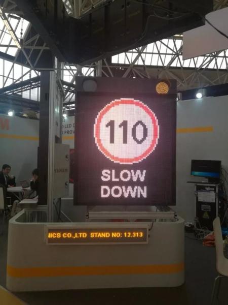 Cheap Highway P10 VMS Speed Limit Digital LED Variable Message Signs for sale