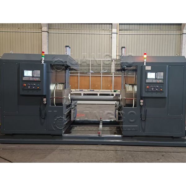 Automatic plastic pipe threader machine in operation