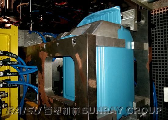 Custom Voltage Round Bottle Blowing Machine , 20 Liter Plastic Bottle Making Machine SRB90D-1
