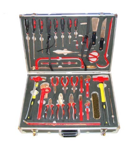 36 Piece EOD Tool Kits , Bomb Disposal Equipment Kit with 36 Pieces Non - Magnetic Tools