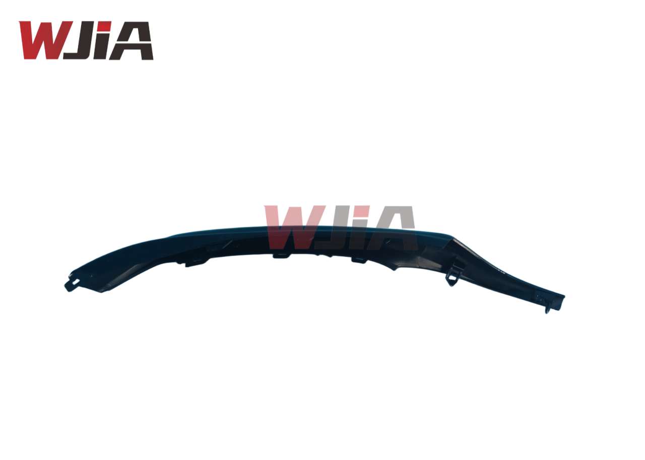 China 53123-06040 53123-06060 53124-06120 53124-06130 Toyota Camry 2018 SE (US) Front bumper grille lower molded trim on sale