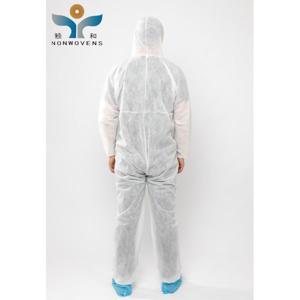 Construction Disposable Coverall Suits 30-40gsm Dust Proof Disposable Full Body Suit
