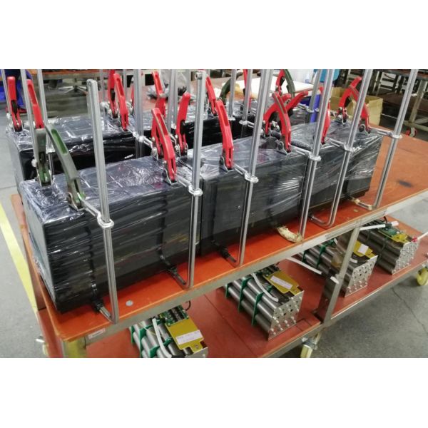 High Output 100Ah 12V LiFePO4 Batteries For RV Motorhome Yacht