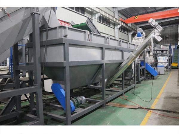 Cheap NSK SKF Waste Plastic Recycling Plant Pe Pp Hdpe Bottle 125KW for sale