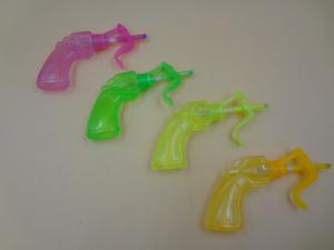 Best 30ml Kids Transparent Super Sour Spray Candy Liquid Drink With Gun Toy wholesale