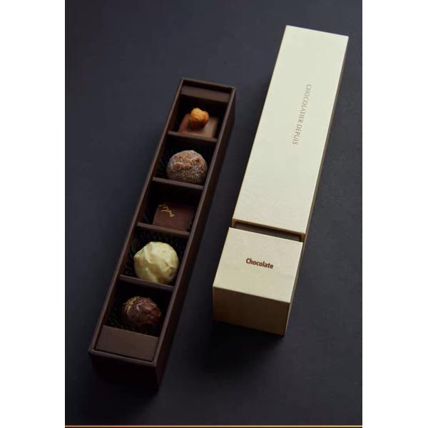 Customized Christmas Sweet Boxes Empty Assorted Truffle Cardboard Chocolate Packaging