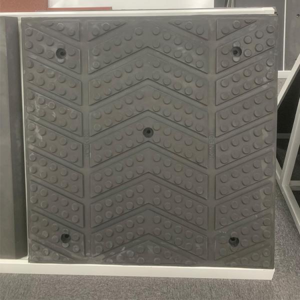 Shock Absorption Horse Floor Mats SBR Anti Slip Thickness 35mm