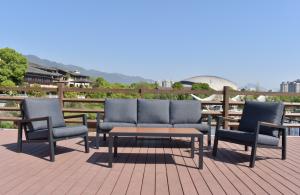 Best Terrace Aluminum Tilting Triple Sofa With 10cm Seat Cushion Furniture wholesale