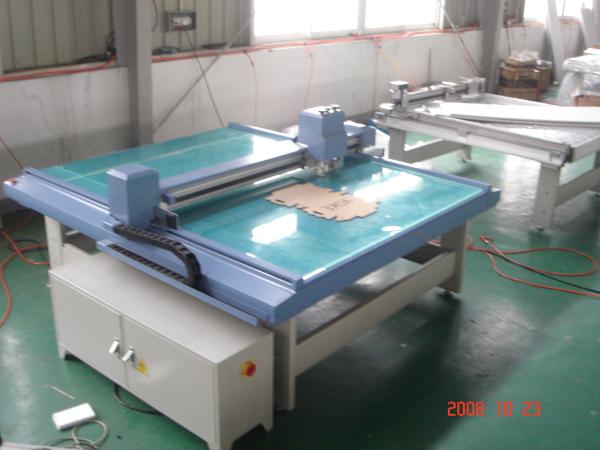 Cheap Vacuum Pump Holding Pattern Making Machine Automatic Drawing Creasing for sale
