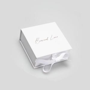 ISO Bundle Weave Hair Extension Packaging Boxes With Ribbon Closure