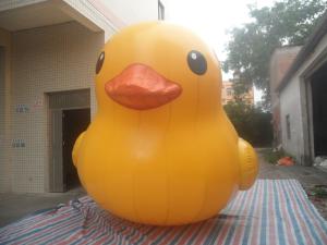 China Commercial Show Airtight Inflatable Duck Cartoon For Water Games EN14960 EN71 on sale