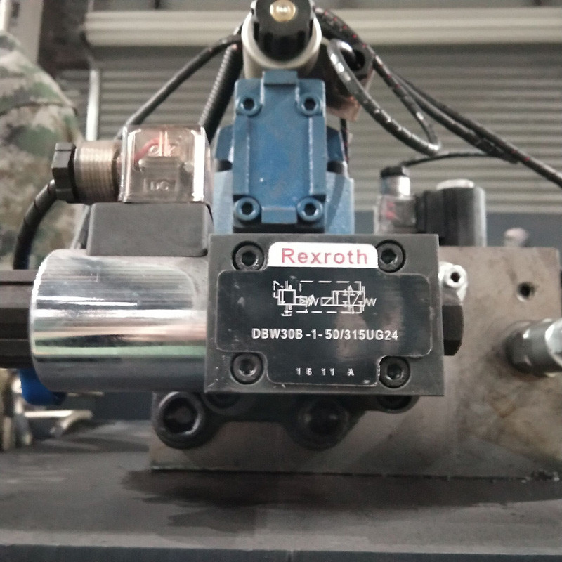 Hydraulic Automatic Aluminum Bending Machine TP10S X Y Axis